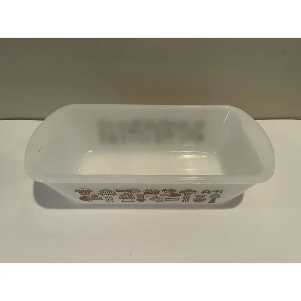 RARE Glassbake Rectangular Vintage Milk Glass Mushroom Print 522‎ Loaf Pan